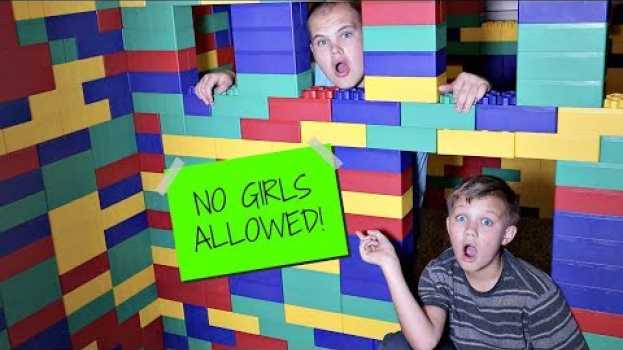 Видео Boys Only GIANT LEGO FORT! No Girls Allowed на русском