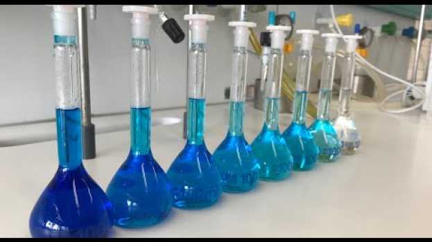 Video Ausbildung: #ChemieAzubi besucht eine Chemielaborantin en Español