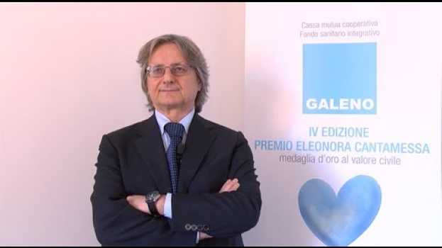 Video Massimo Fioranelli: un supporto tra medici nei momenti di bisogno in Deutsch