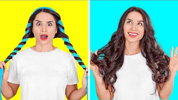 Video HAIR IDEAS THAT ARE SO COOL || Easy Hair Tips And DIY Tricks by 123 GO! en Español