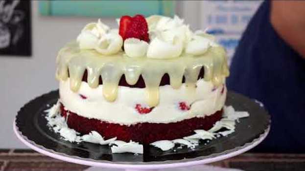 Video Surpreenda a todos com esse bolo Red Velvet de 4 leites e morango fresco su italiano