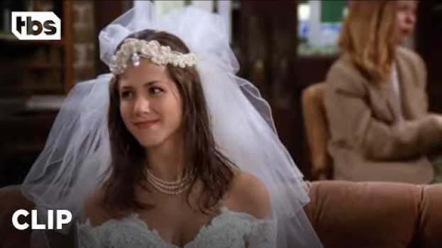 Video Friends: Rachel Runs Out on her Wedding to Barry (Season 1 Clip) | TBS na Polish