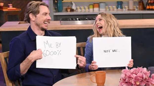 Video How Well Do Kristen Bell + Dax Shepard Really Know Each Other? em Portuguese