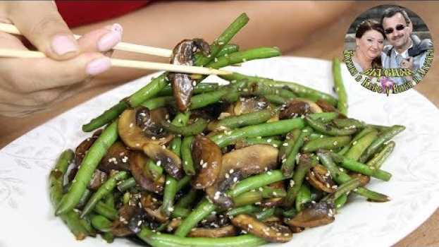 Video Азиатский салат из грибов и стручковой фасоли. Супер быстрый и очень вкусный. От кухня в Кайф. em Portuguese