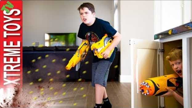 Video First Day Of Summer Vacation! Extreme Nerf Hide and Seek Challenge! na Polish