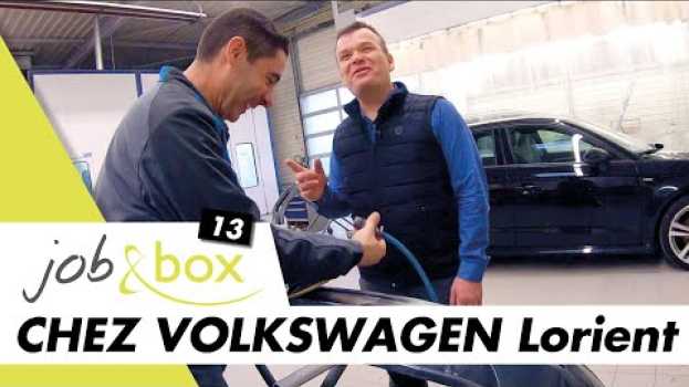 Видео Je découvre le métier de carrossier-peintre dans une concession Volkswagen на русском