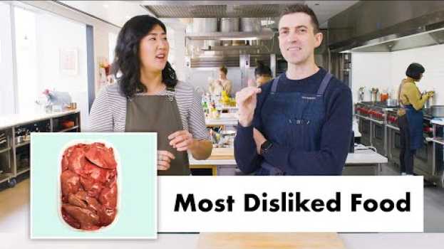 Video Pro Chefs Cook and Eat Food They Don't Like | Test Kitchen Talks | Bon Appétit en français