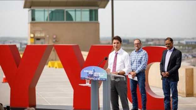 Видео Le premier ministre Trudeau fait une annonce concernant l’infrastructure à Calgary, en Alberta на русском