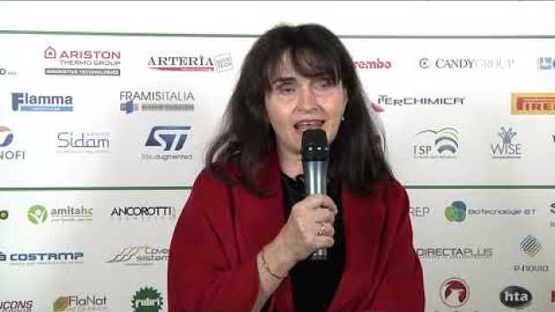 Video Petropulacos: “Il Premio lombardo una sfida anche per la PA” in English